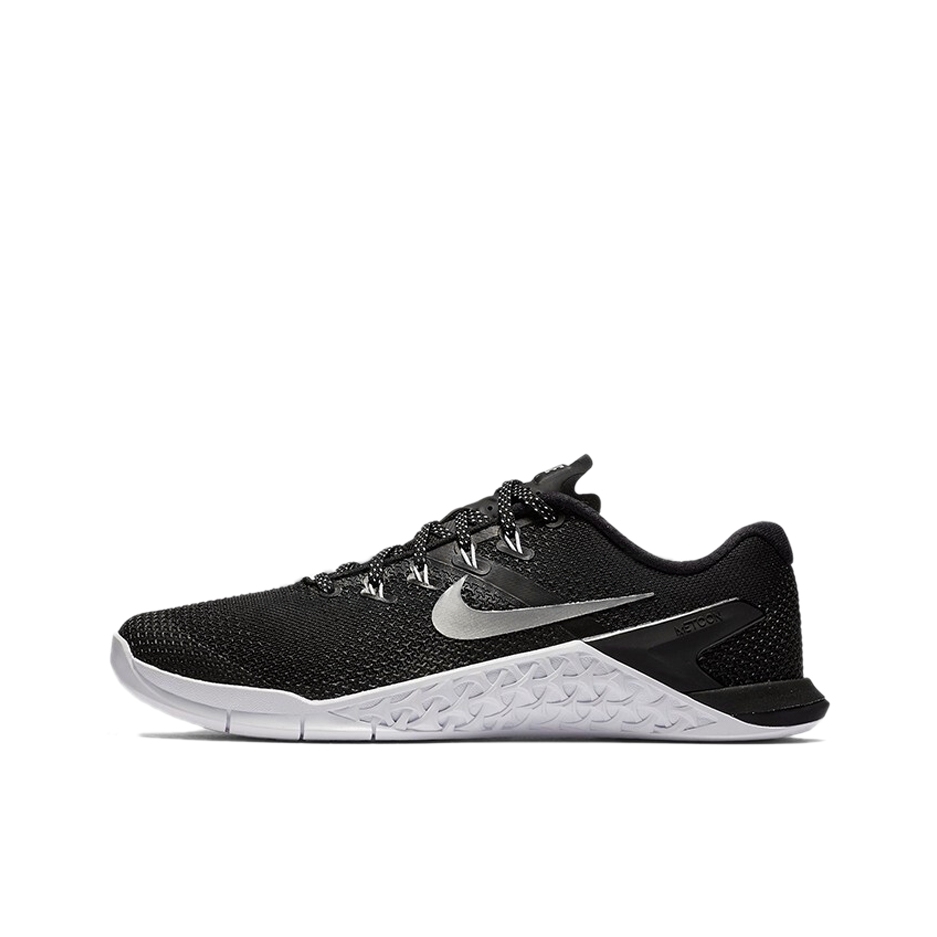 推荐商品：Nike Metcon 4 减震回弹 防滑耐磨 轻便透气 深蹲 训练鞋 Black/White/Silver 黑色/白色/银色