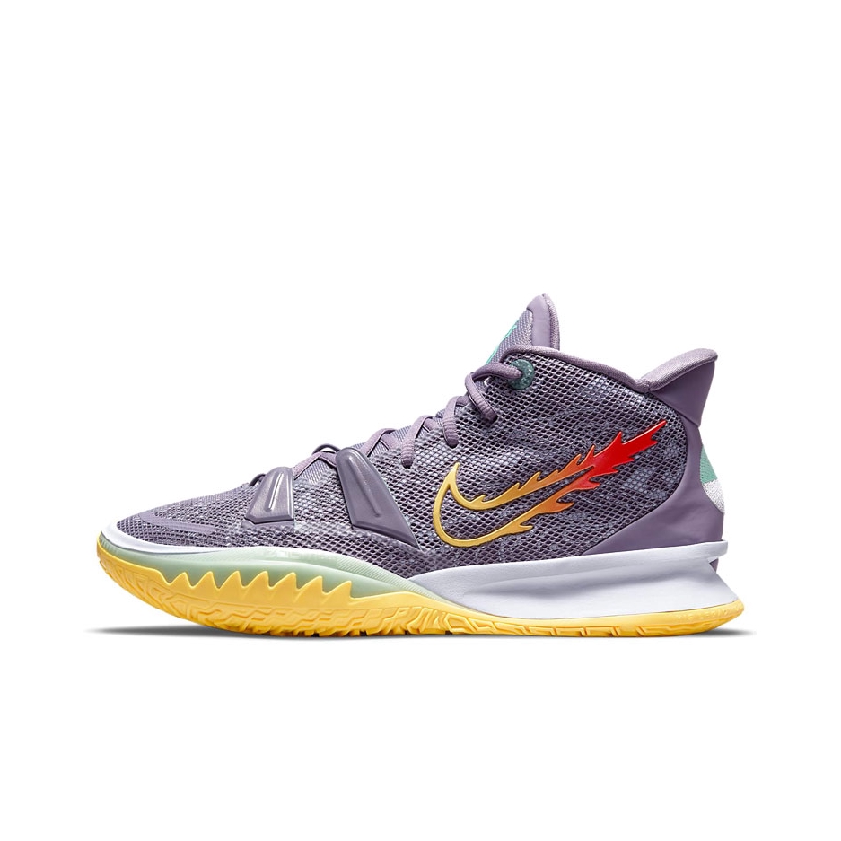 Nike Kyrie 7