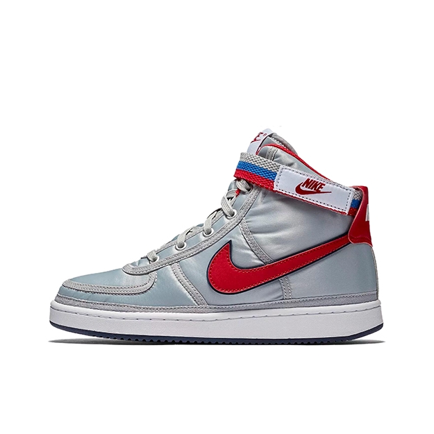 推荐商品：Nike Air Vandal 板鞋 复古百搭舒适透气防滑耐磨轻便魔术贴减震休闲 Nylon OG (2017) 银红