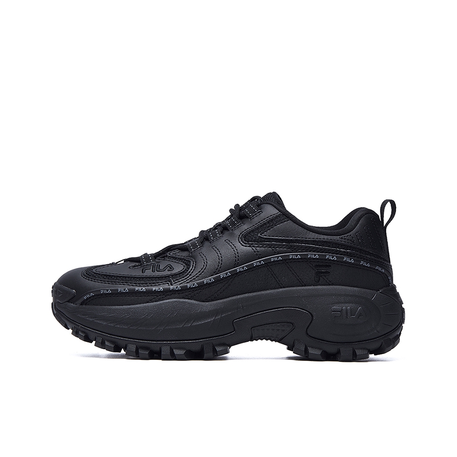推荐商品：FILA/斐乐 运动生活系列 防滑耐磨 舒适透气 休闲鞋 F12W044122F 女款/黑色