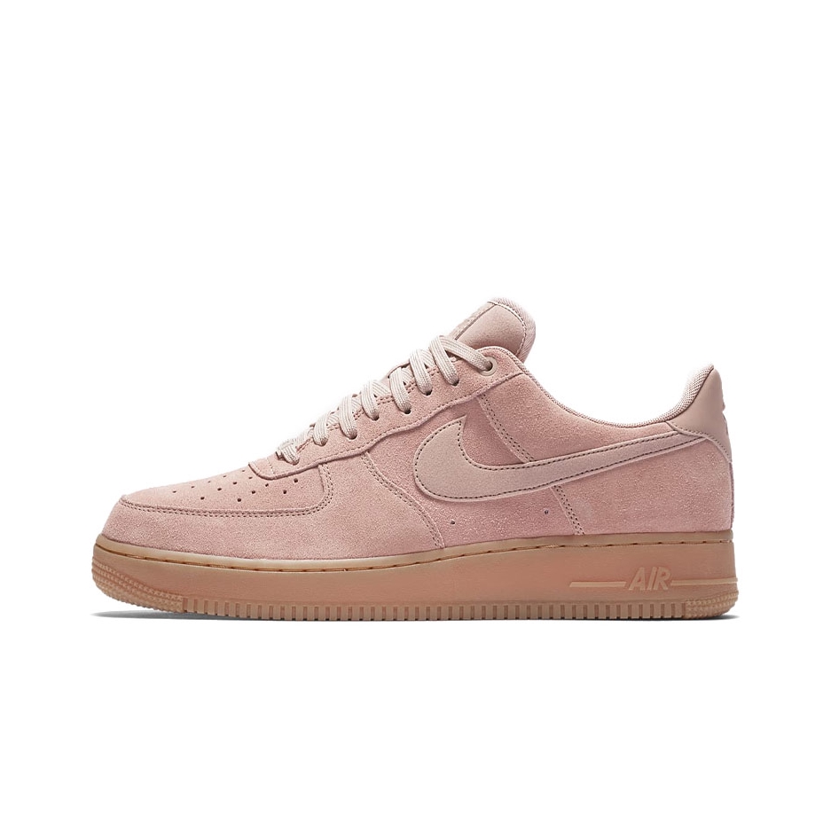 推荐商品：Nike Air Force 1 空军一号 板鞋 轻便舒适百搭耐磨防滑复古 Particle Pink 低帮/麂皮/脏粉