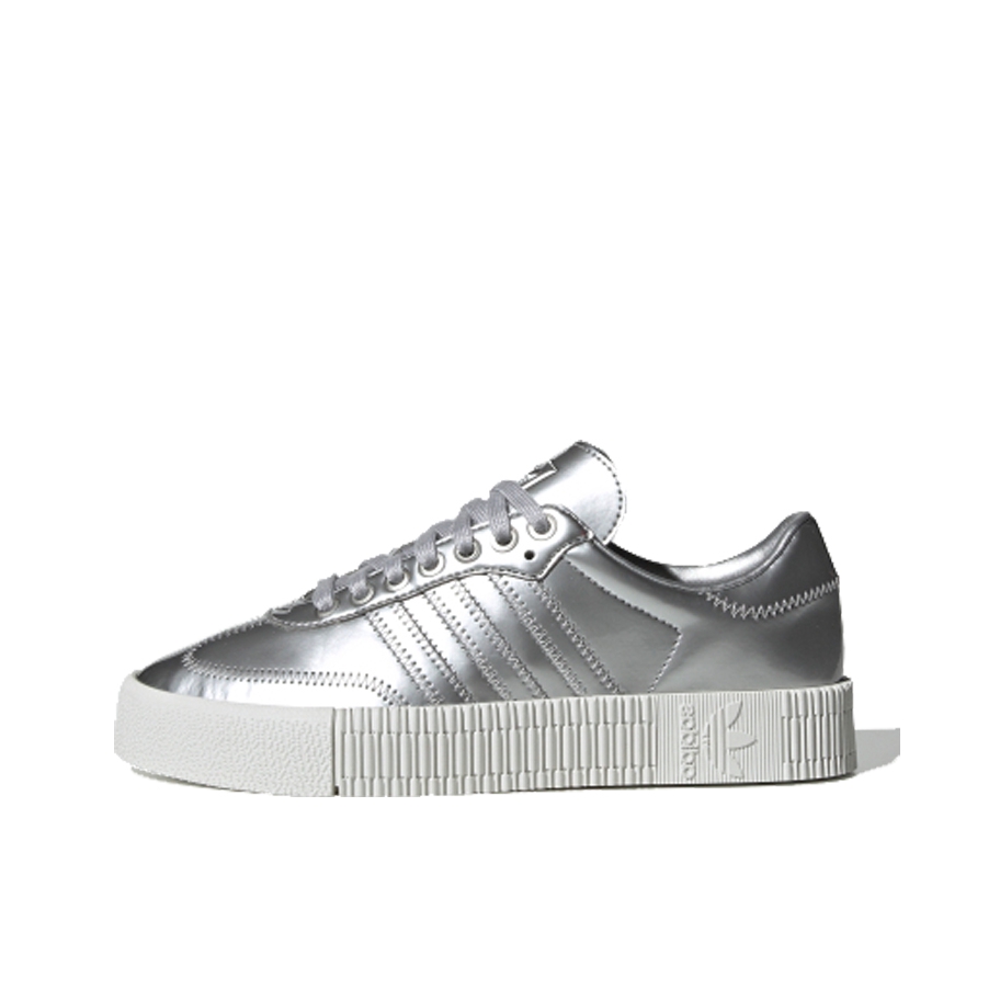 推荐商品：adidas Originals Sambarose 板鞋 防滑耐磨复古运动防水包裹性 Silver Metallic/Crystal White 液态银