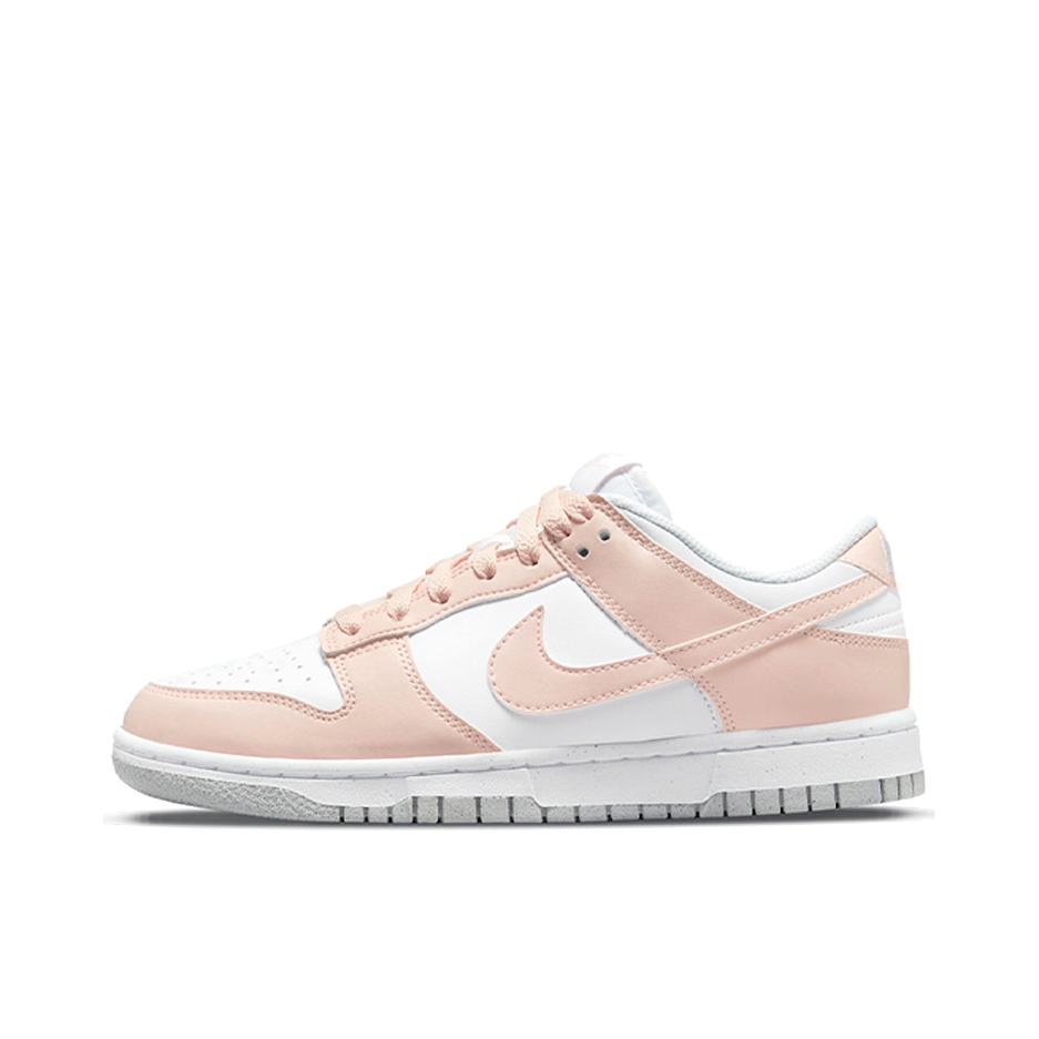 推荐商品：Nike Dunk 板鞋 经典复古百搭 Move To Zero 低帮/Next Nature/柔粉/白色