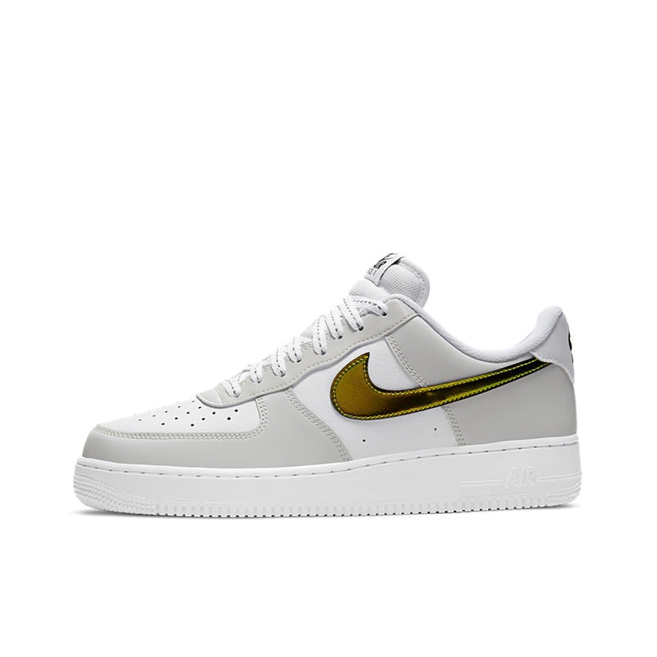 推荐商品：Nike Air Force 1 空军一号 板鞋 轻便舒适百搭耐磨防滑复古 低帮/灰色/白色/炫彩