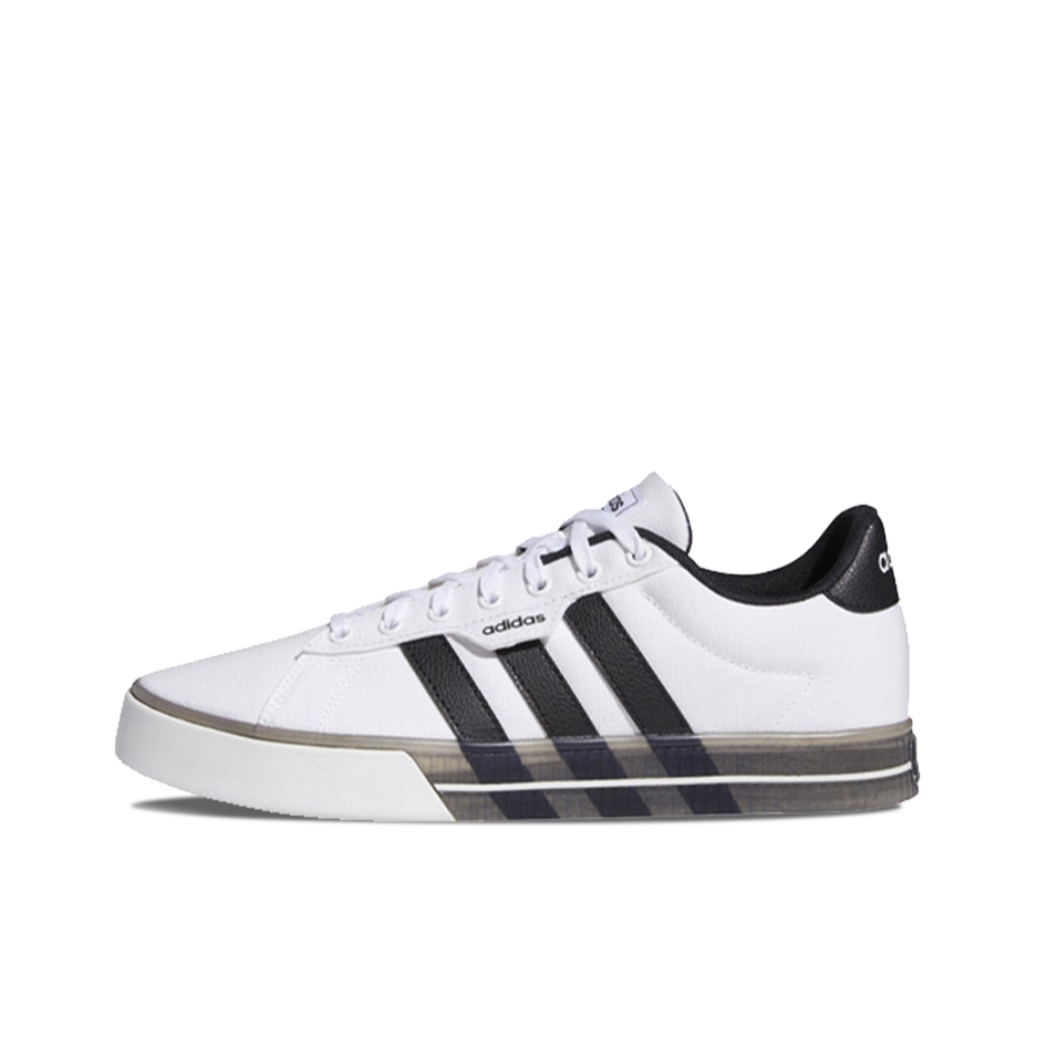 推荐商品：adidas neo Daily 3.0 板鞋 休闲舒适透气耐磨复古防滑轻便 白色/灰色/绿色