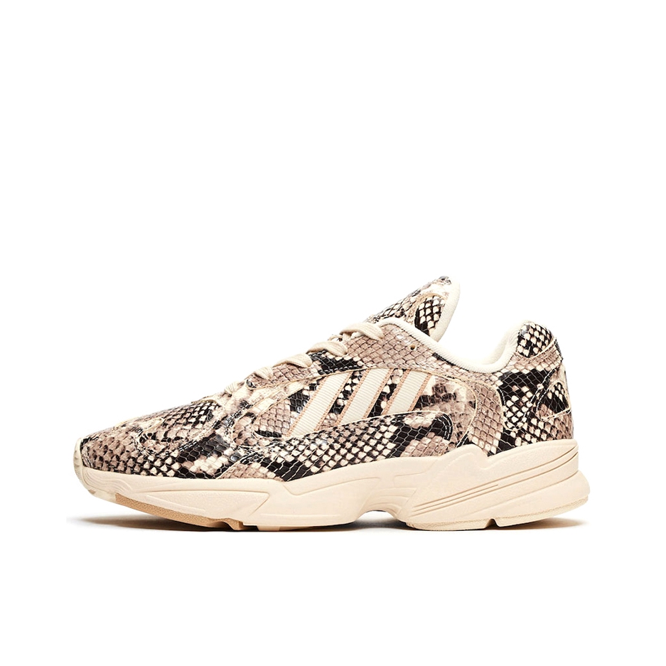 推荐商品：adidas Originals Yung-1 经典复古 潮流 防滑耐磨 舒适透气 增高 轻便 运动休闲鞋 Texas 蟒纹