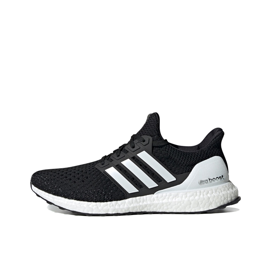 推荐商品：adidas UltraBoost 4.0 跑鞋 经典缓震透气防滑耐磨织物支撑抗扭转长跑轻运动圆头 Core Black/Cloud White 黑/白