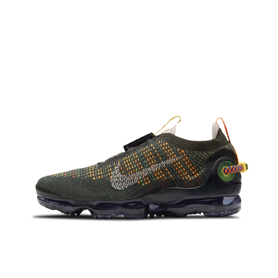 推荐商品：Nike Air VaporMax 2020 跑鞋 舒适休闲轻便透气全掌耐磨运动织物编织回弹支撑 Newsprint 墨绿/黑色/黄色