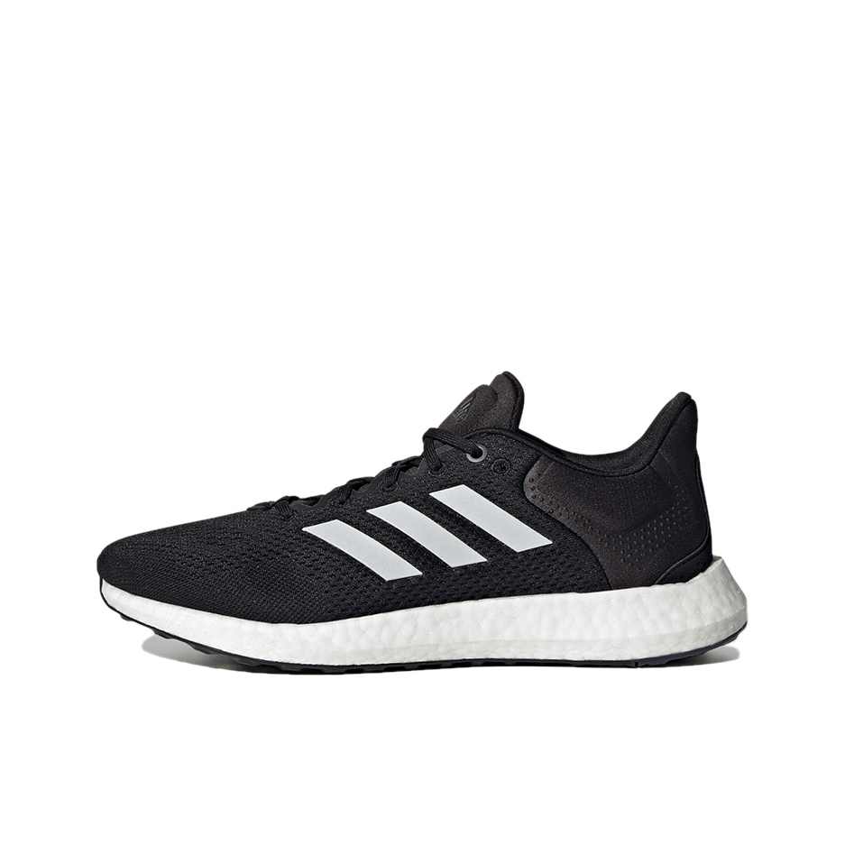 推荐商品：adidas Pureboost 21 跑鞋 舒适网面减震耐磨轻便透气回弹运动随心畅跑抗扭转 黑色/白色