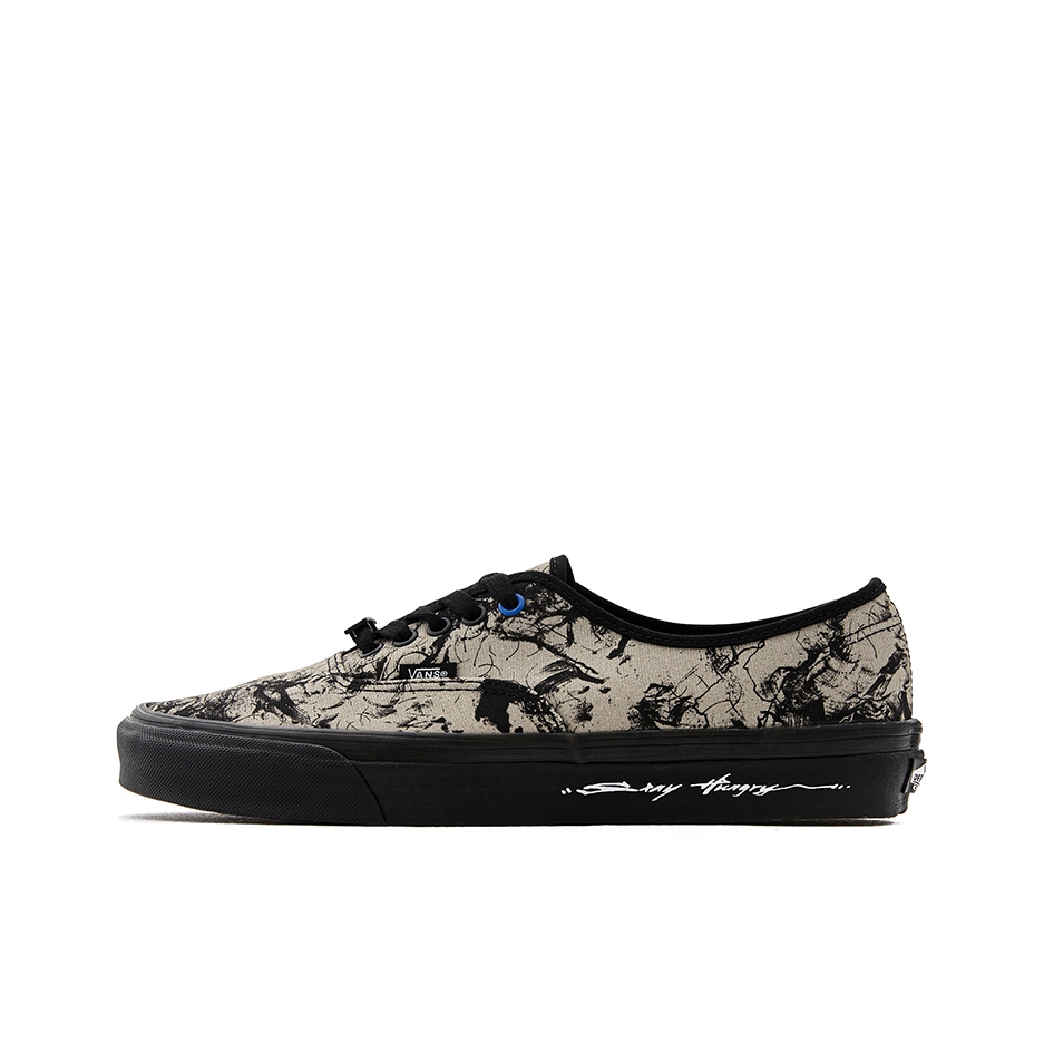 推荐商品：Vans/范斯 Authentic 潮流休闲 轻便舒适 防滑耐磨 百搭运动 复古 板鞋 HuaTunan联名/虎年生肖系列/黑色街头