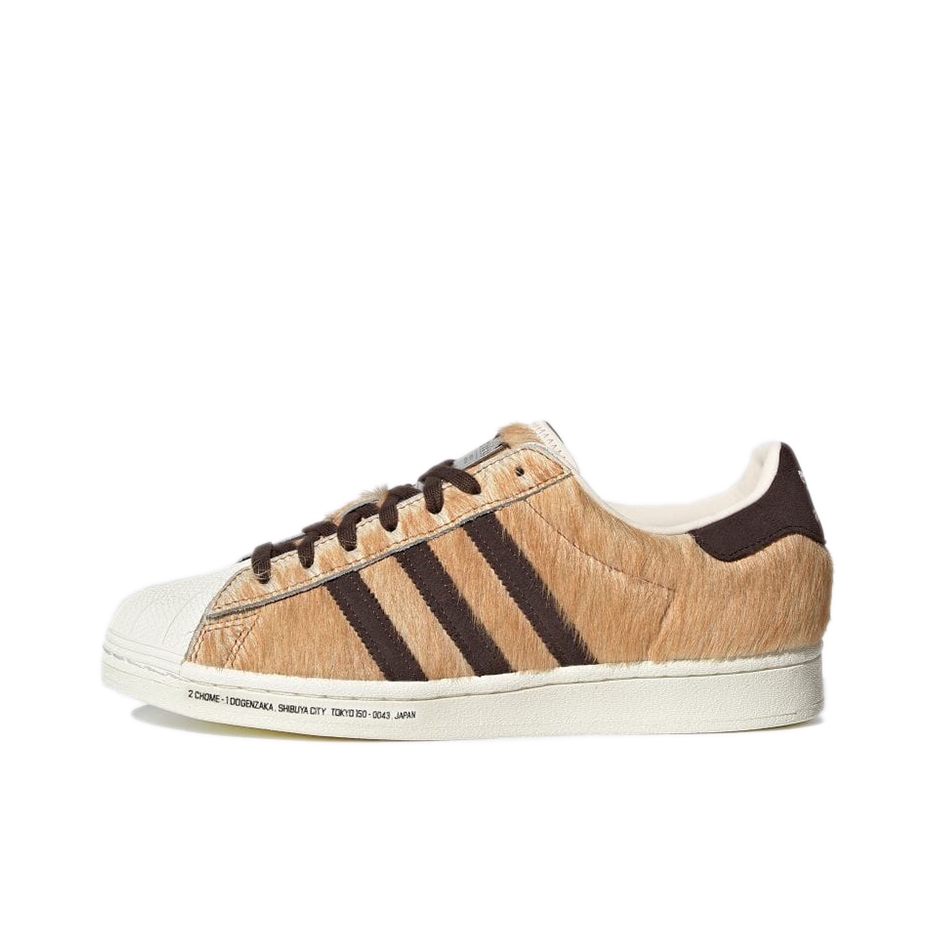 推荐商品：【宋雨琦同款】 adidas Originals Superstar 板鞋 轻便贝壳头薄底舒适百搭耐磨复古 Hachiko atmos联名/浅棕/黑色/忠犬八公