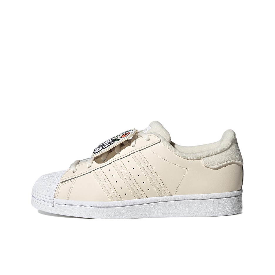 推荐商品：【宋雨琦同款】 adidas Originals Superstar 板鞋 轻便贝壳头薄底舒适百搭耐磨复古 女款/米色/白色
