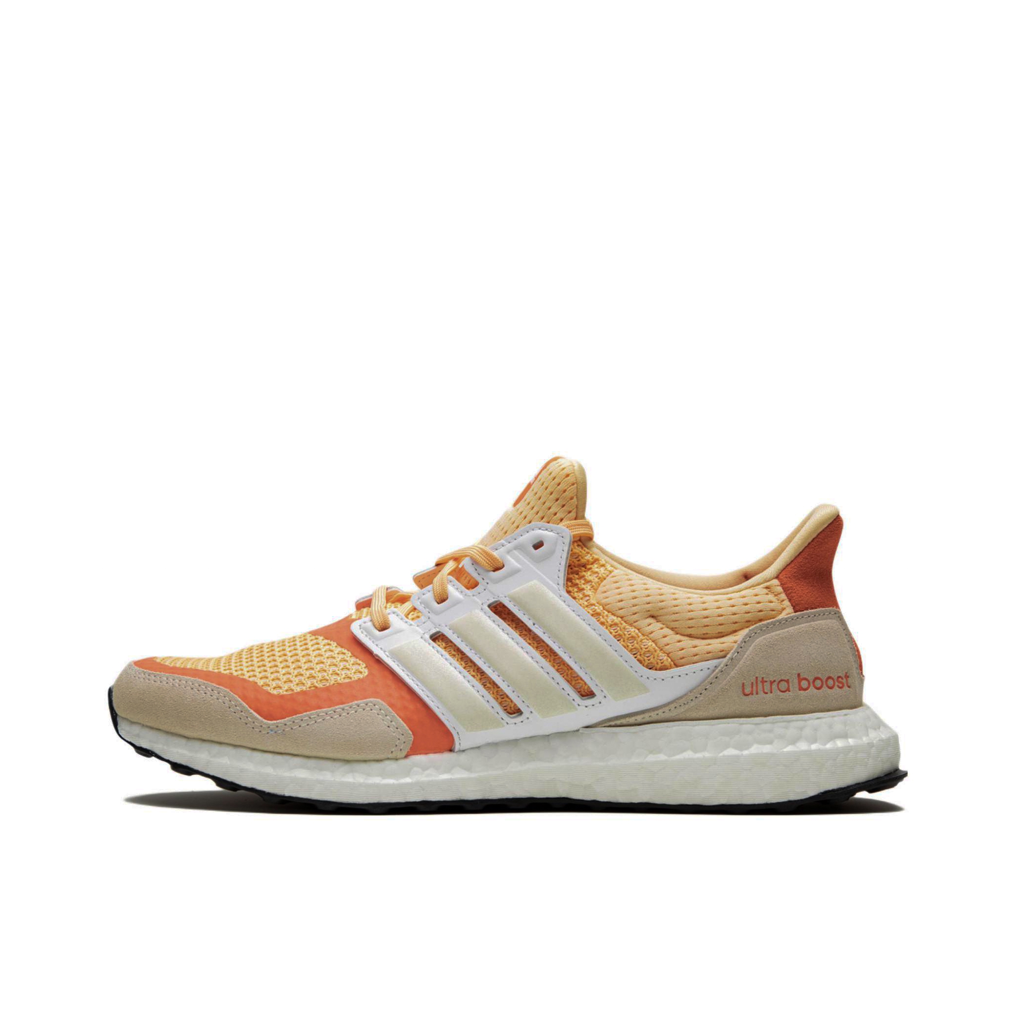 推荐商品：adidas Ultra Boost S&L 缓震回弹 运动 轻便透气 防滑耐磨 跑鞋 Glow Orange/Off White/Semi Coral 女款/浅橙