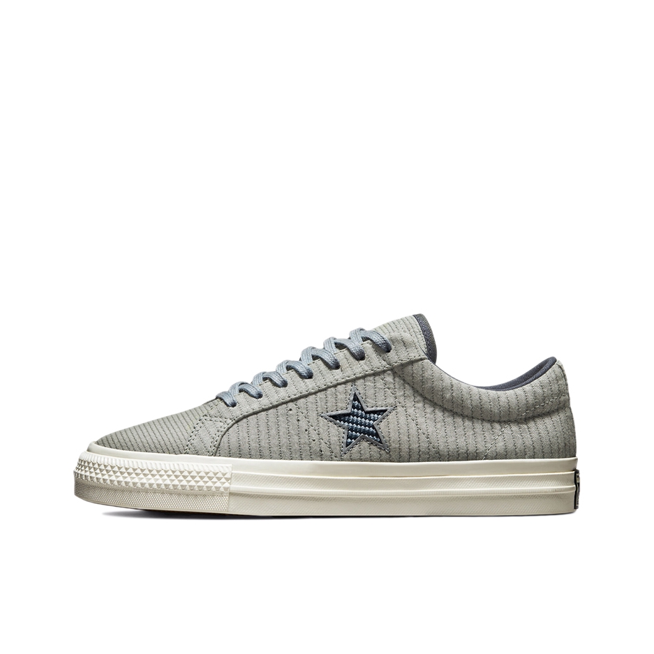 推荐商品：Converse/匡威 One Star 翻毛皮 防滑 复古 星星鞋 板鞋 青灰色