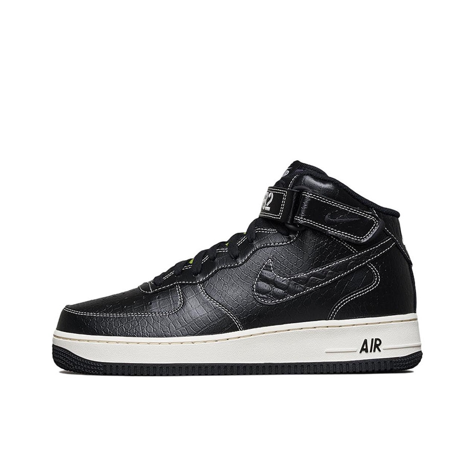 推荐商品：Nike Air Force 1 空军一号 板鞋 轻便舒适百搭耐磨防滑复古 中帮/鳄鱼皮/黑色/白色