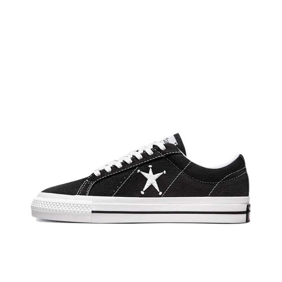 推荐商品：【金主训同款】Converse/匡威 One Star 翻毛皮 防滑 复古 星星鞋 板鞋 熊猫/Stussy联名/黑色/白色