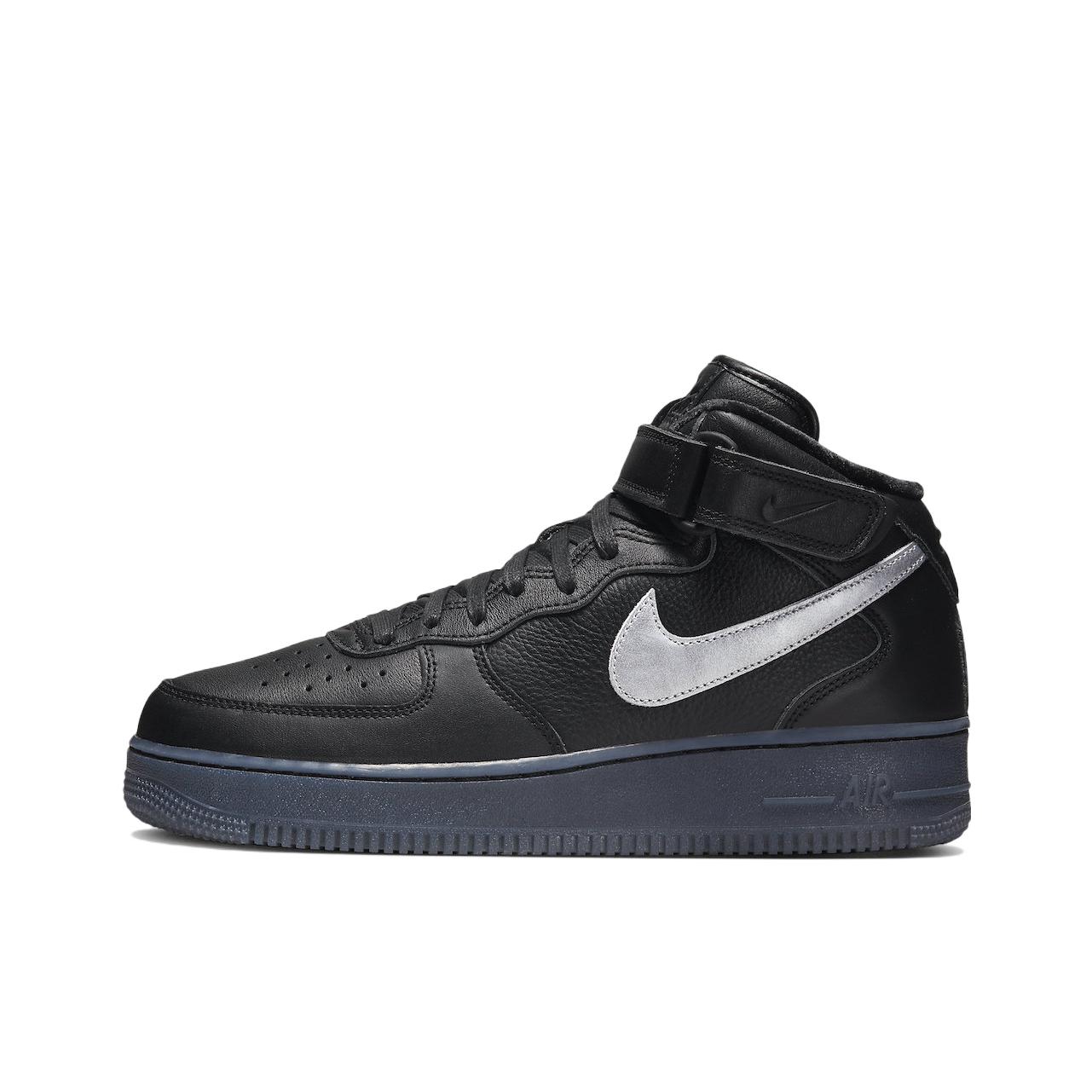 推荐商品：Nike Air Force 1 空军一号 板鞋 轻便舒适百搭耐磨防滑复古 中帮/乌黑/白色