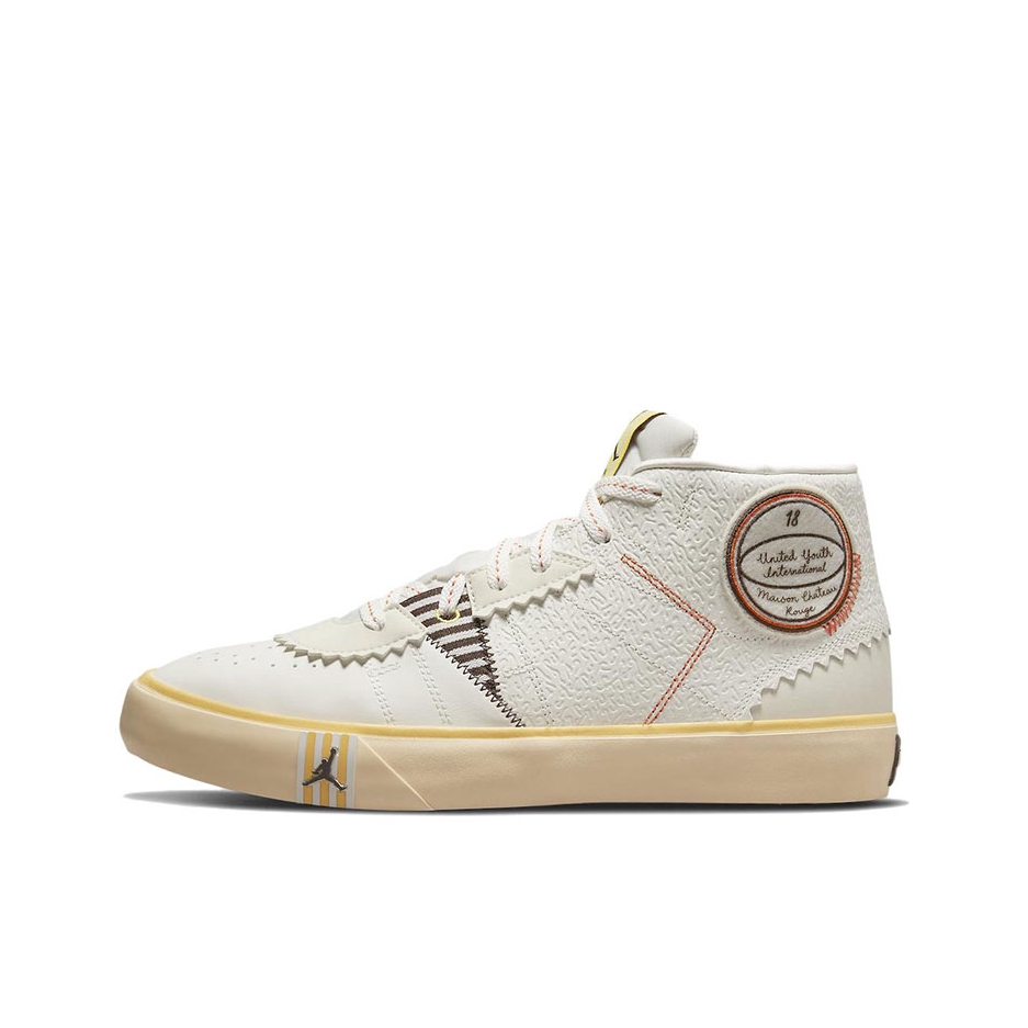 推荐商品：Air Jordan Series ES 防滑耐磨 减震轻便 复古百搭 透气 板鞋 Maison Château Rouge联名/中帮/米白