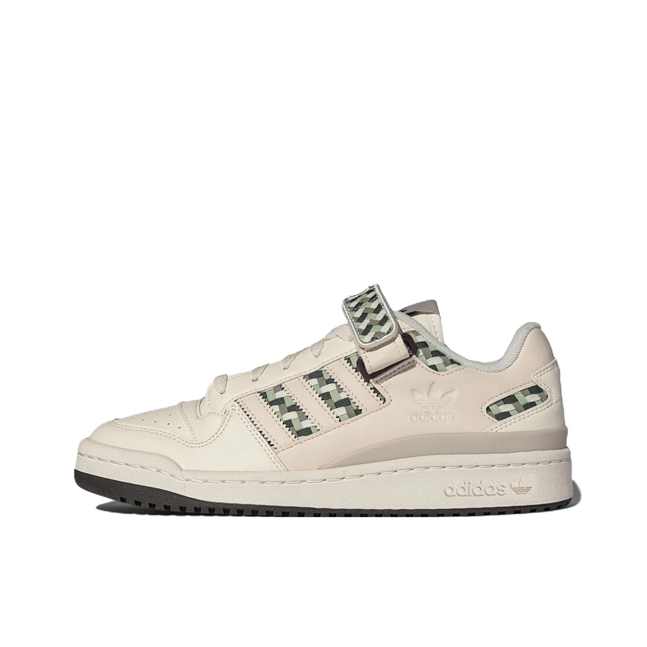 推荐商品：adidas Originals Forum 板鞋 轻便复古防滑时尚魔术贴篮球风薄底包裹性 米白/浅肉色/绿色