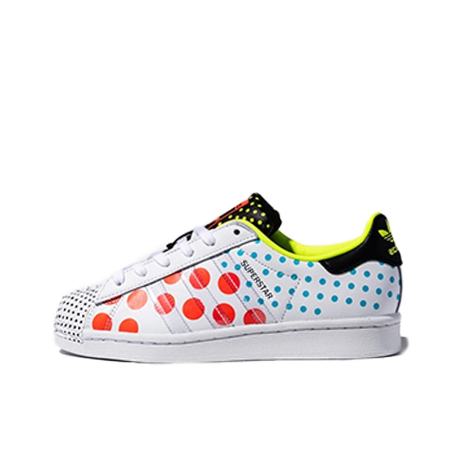 推荐商品：【宋雨琦同款】 adidas Originals Superstar 板鞋 轻便贝壳头薄底舒适百搭耐磨复古 Sunjiayi联名/黑白橙/彩色波点