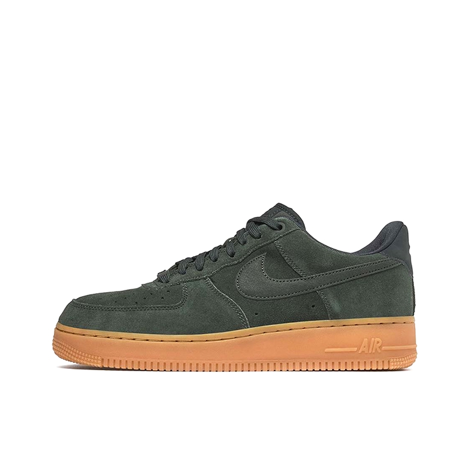 推荐商品：Nike Air Force 1 空军一号 板鞋 轻便舒适百搭耐磨防滑复古 Suede Outdoor Green 户外绿/中褐