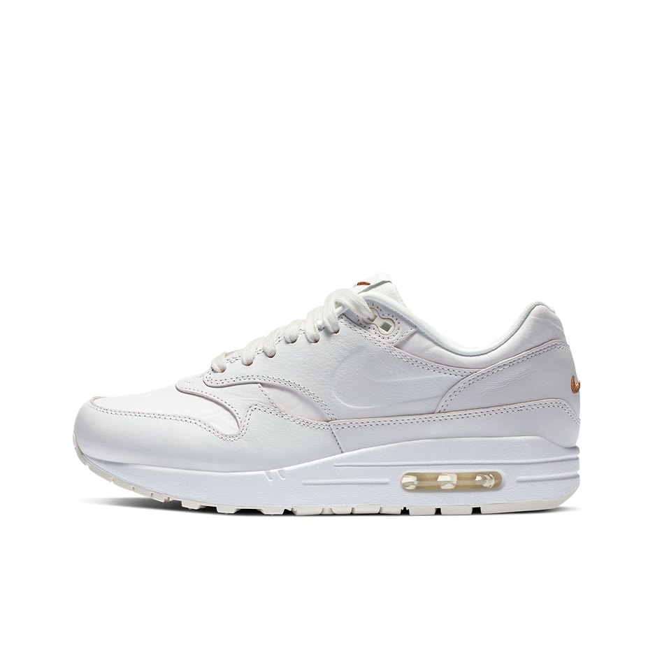 推荐商品：Nike Air Max 1 跑鞋 气垫缓震透气轻便复古运动舒适百搭潮流耐磨低帮训练防滑冬季支撑马拉松防水抓地圆头耐穿 Summit White 白色/黄褐