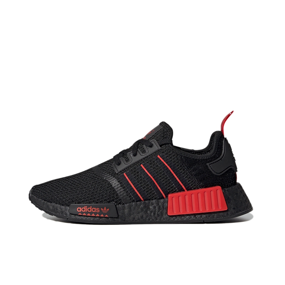 推荐商品：adidas Originals NMD R1 BOOST 织物 轻便透气 缓震 低帮 运动休闲鞋 碳黑/红