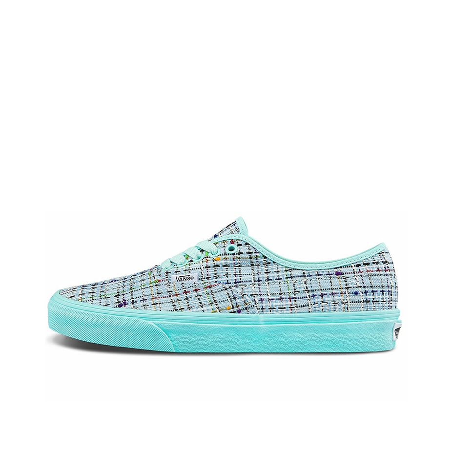 推荐商品：Vans/范斯 Authentic 潮流休闲 轻便舒适 防滑耐磨 百搭运动 复古 板鞋 小香风/天蓝色