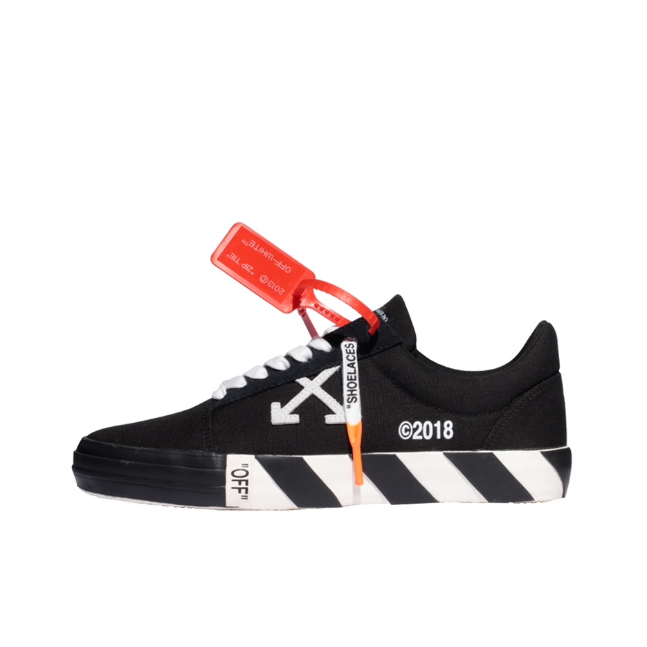 推荐商品：Off-White Vulc 时尚潮流 百搭简约 舒适轻便 防滑圆头 休闲鞋 OMIA085E183510010100 黑白