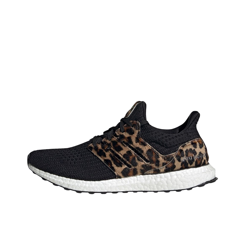 推荐商品：adidas UltraBoost DNA 跑鞋 防滑耐磨轻便透气织物网面缓震合成革支撑抗扭转轻运动回弹 豹纹/黑色