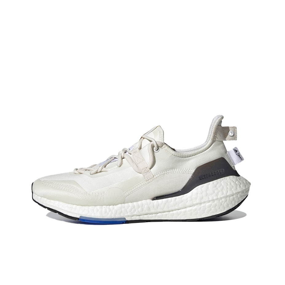 推荐商品：adidas UltraBoost 21 跑鞋 经典透气缓震织物防滑支撑防水马拉松抗扭转回弹圆头 Parley联名/奶油色