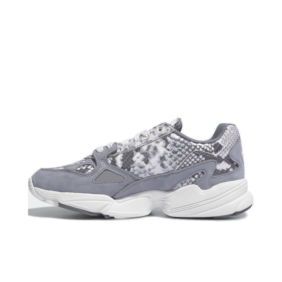 推荐商品：adidas Originals Falcon 轻便耐磨 舒适透气 复古 运动 休闲鞋 老爹鞋 LightSlateGray/Gray/Gainsboro 灰色蛇纹