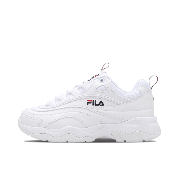 推荐商品：FILA/斐乐 Ray 复古 舒适百搭 防滑耐磨 透气 运动 织物 合成革 休闲鞋增高鞋 韩版/白红色