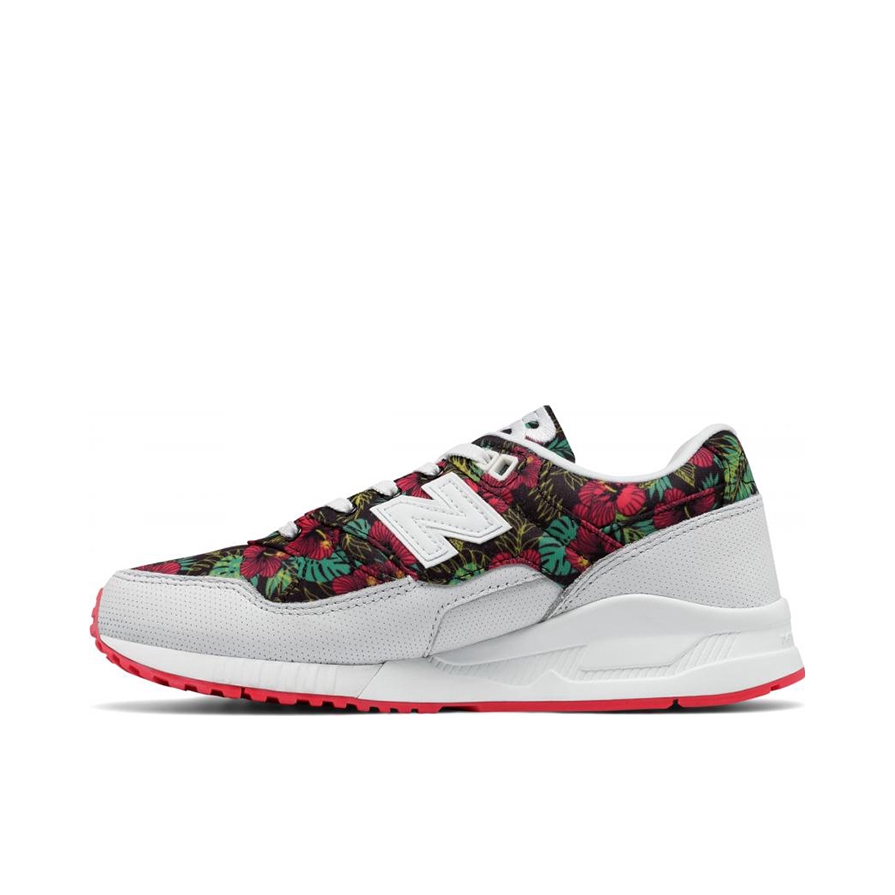 推荐商品：New Balance 530 运动休闲鞋 时尚潮流复古减震防滑耐磨舒适透气织物低帮 白花绿