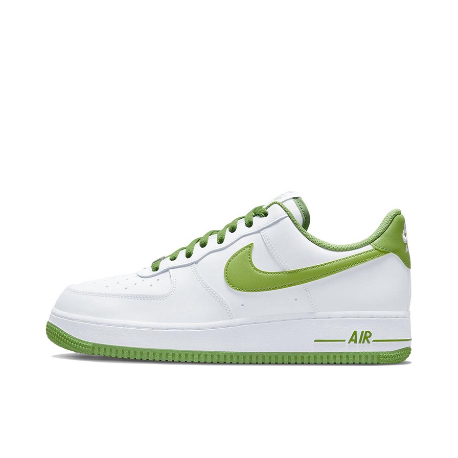 推荐商品：Nike Air Force 1 空军一号 板鞋 轻便舒适百搭耐磨防滑复古 白色/叶绿