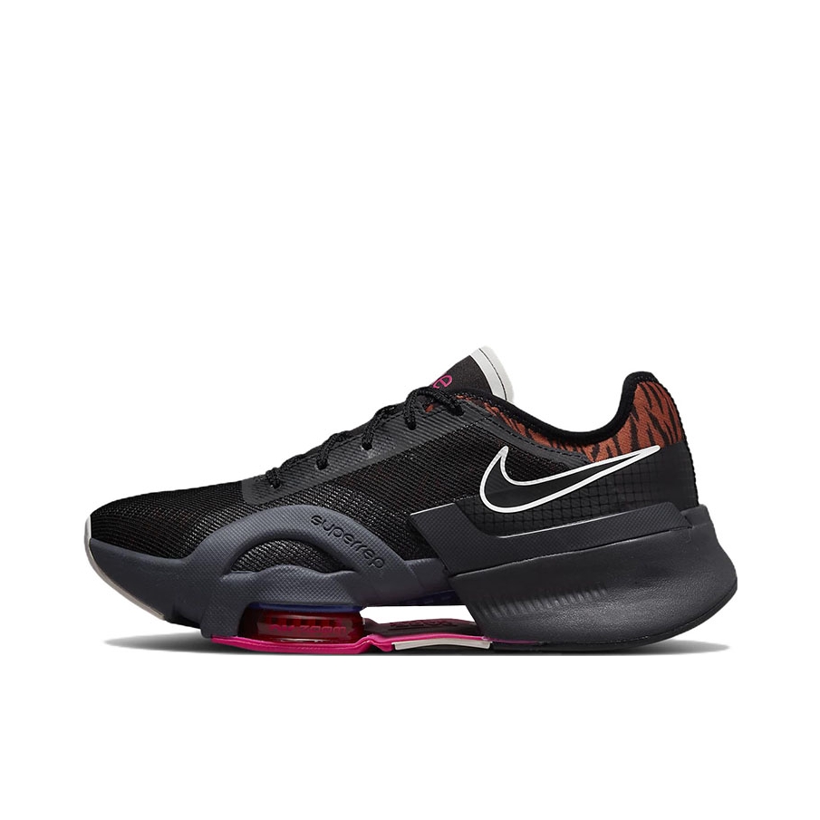 推荐商品：Nike Air Zoom SuperRep 3 减震 防滑 耐磨 综合 训练鞋 黑色/红色