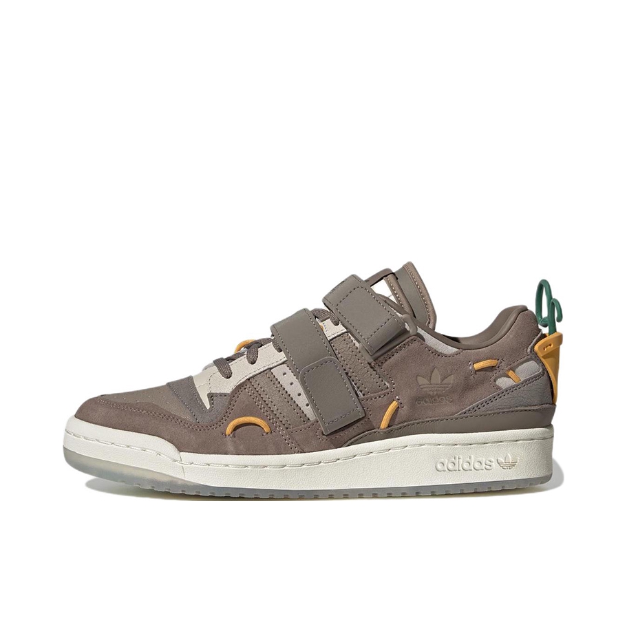 推荐商品：adidas Originals Forum 板鞋 轻便复古防滑时尚魔术贴篮球风薄底包裹性 深棕色
