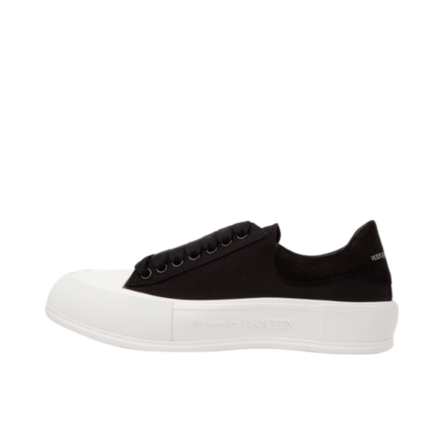推荐商品：Alexander Mcqueen/亚历山大麦昆 Deck系列 时尚百搭 休闲运动 舒适轻便 防滑耐磨 牛皮圆头 板鞋 碳黑/白色