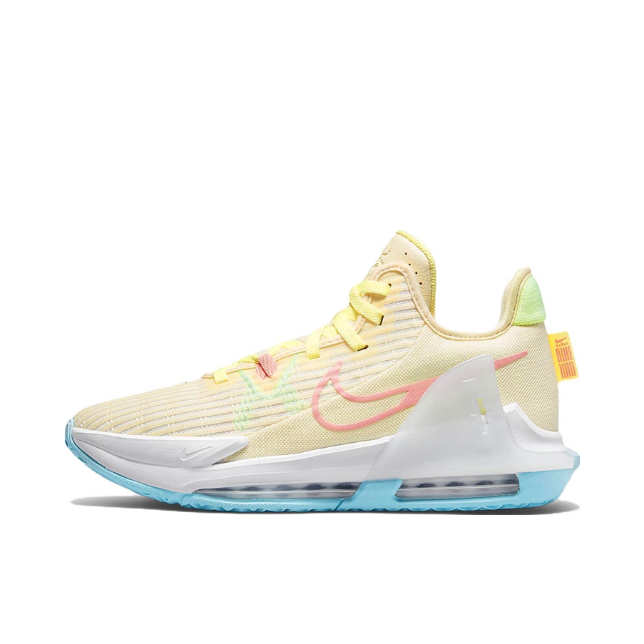 推荐商品：Nike Lebron Witness 6 詹姆斯 实战训练 减震支撑 圆头 舒适透气 防滑耐磨 时尚百搭 篮球鞋 国外版/椰奶色/极地蓝/蒸气绿