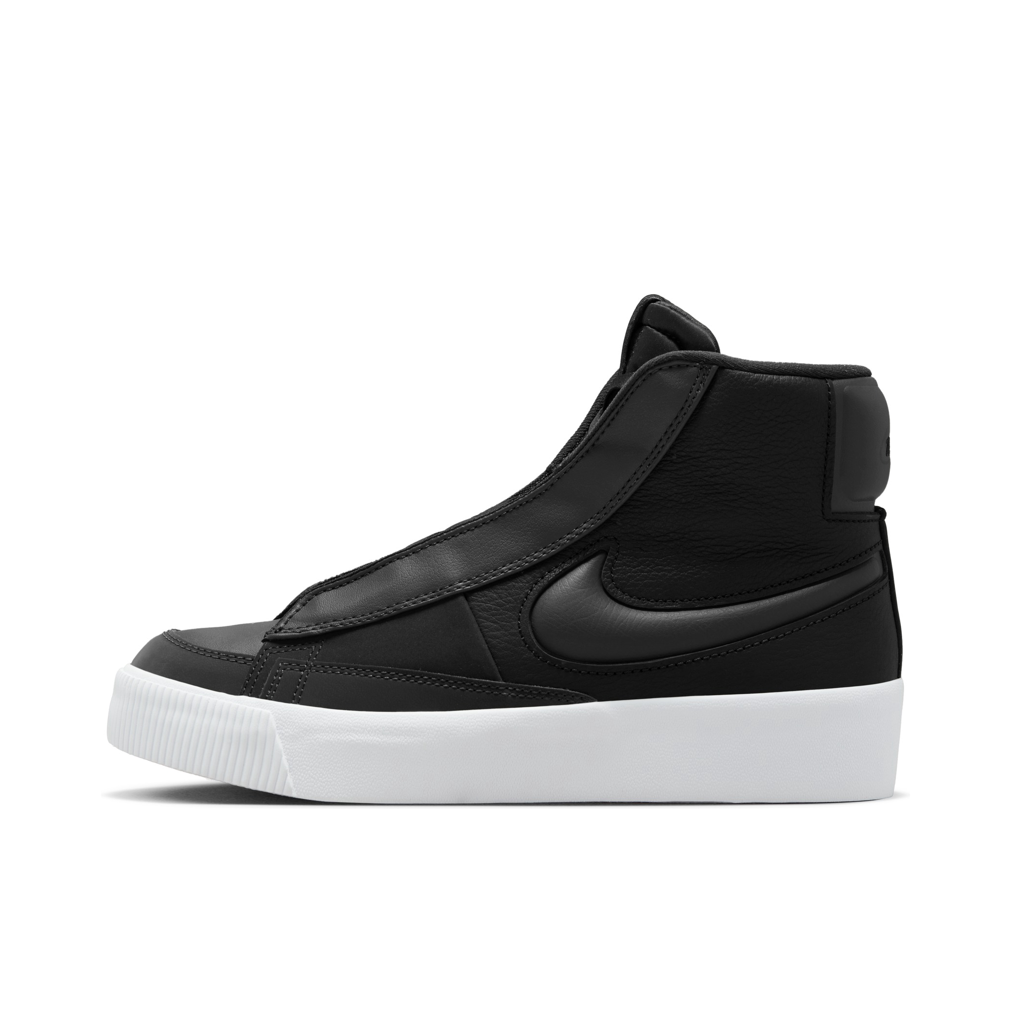 推荐商品：Nike Blazer 板鞋 经典复古防滑舒适百搭 白色/煤黑