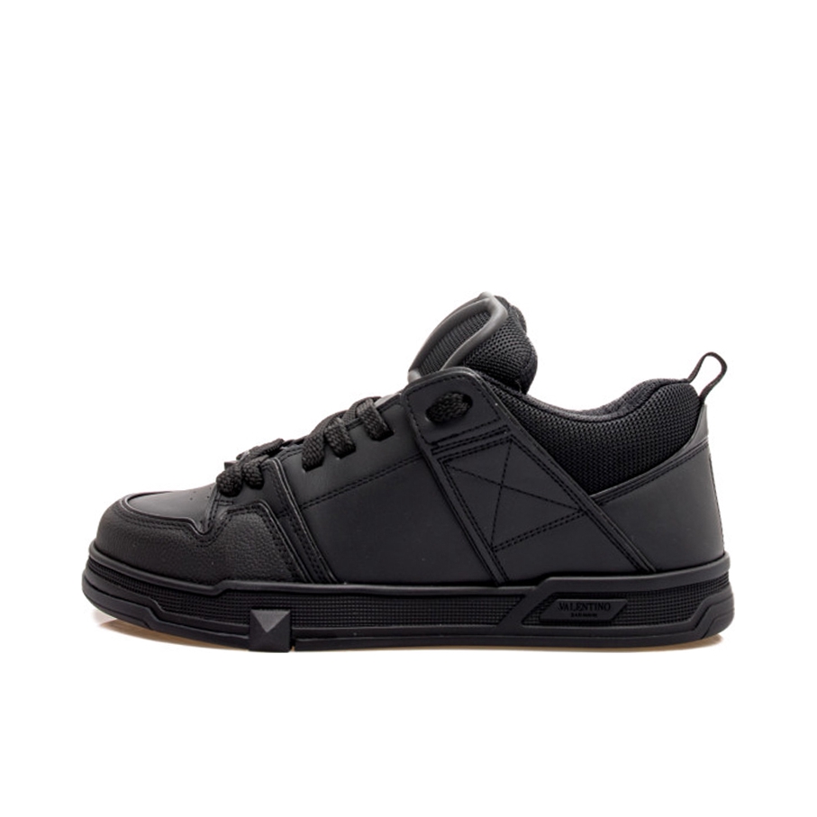 推荐商品：VALENTINO OPEN SKATE 舒适百搭 轻便透气 时尚 运动休闲鞋 黑色