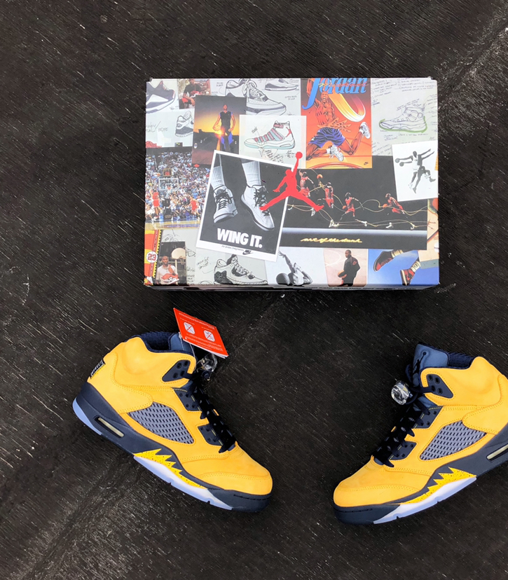 Air Jordan 5 密歇根