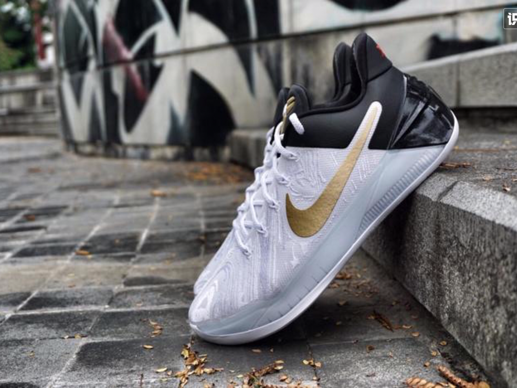 Kobe AD BHM