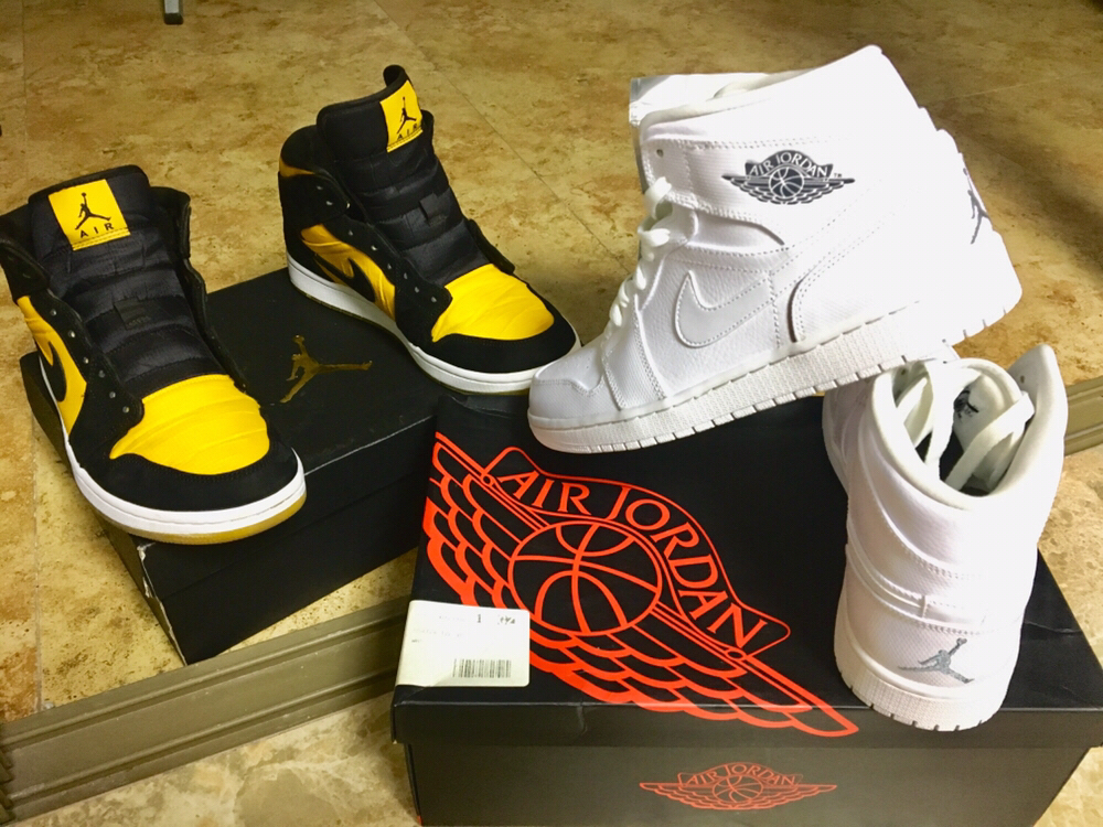 人生第一和第二双AIR JORDAN 1
