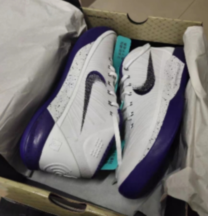 Kobe AD MID   超强实战性能