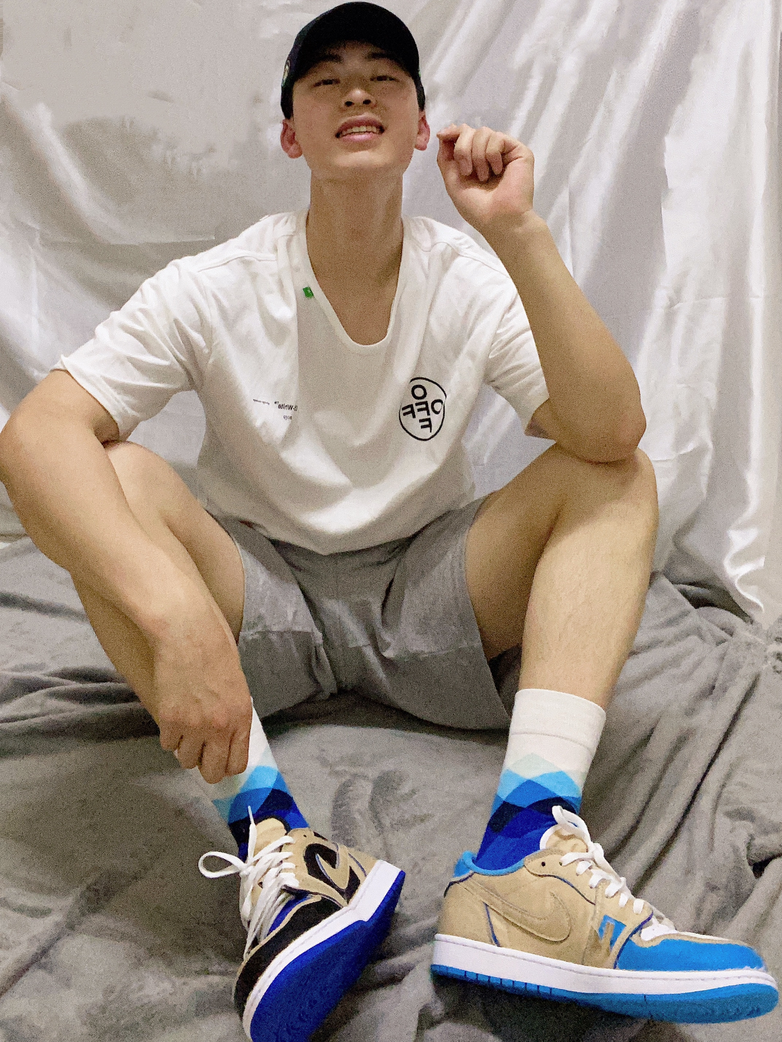 「蓝色球鞋适配」