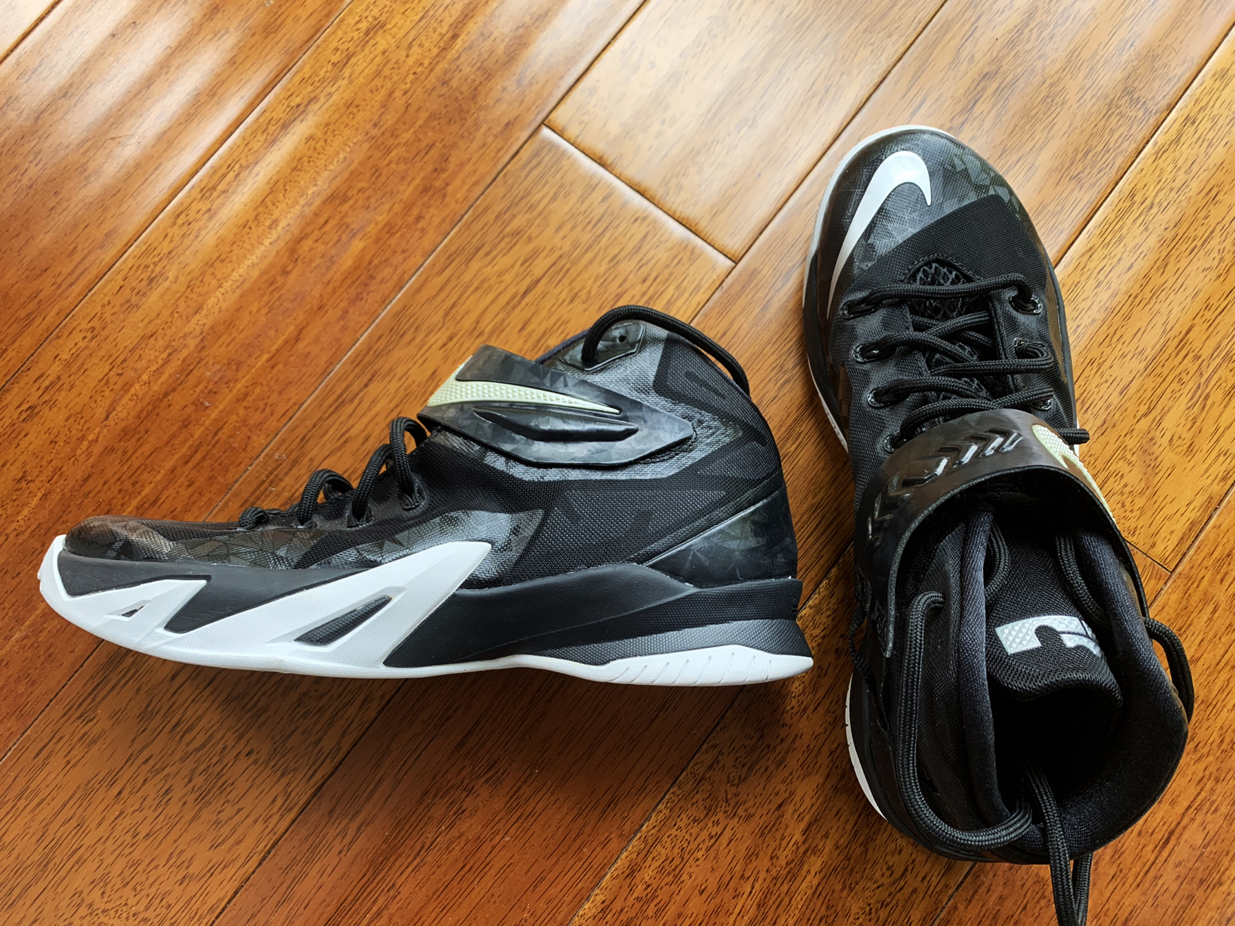 收藏的 LeBron Soldier 8