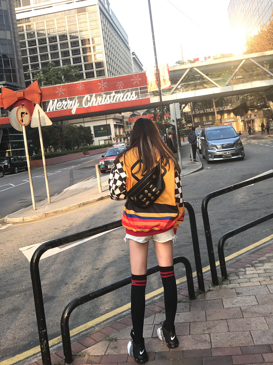 OOTD 卫衣配长袜