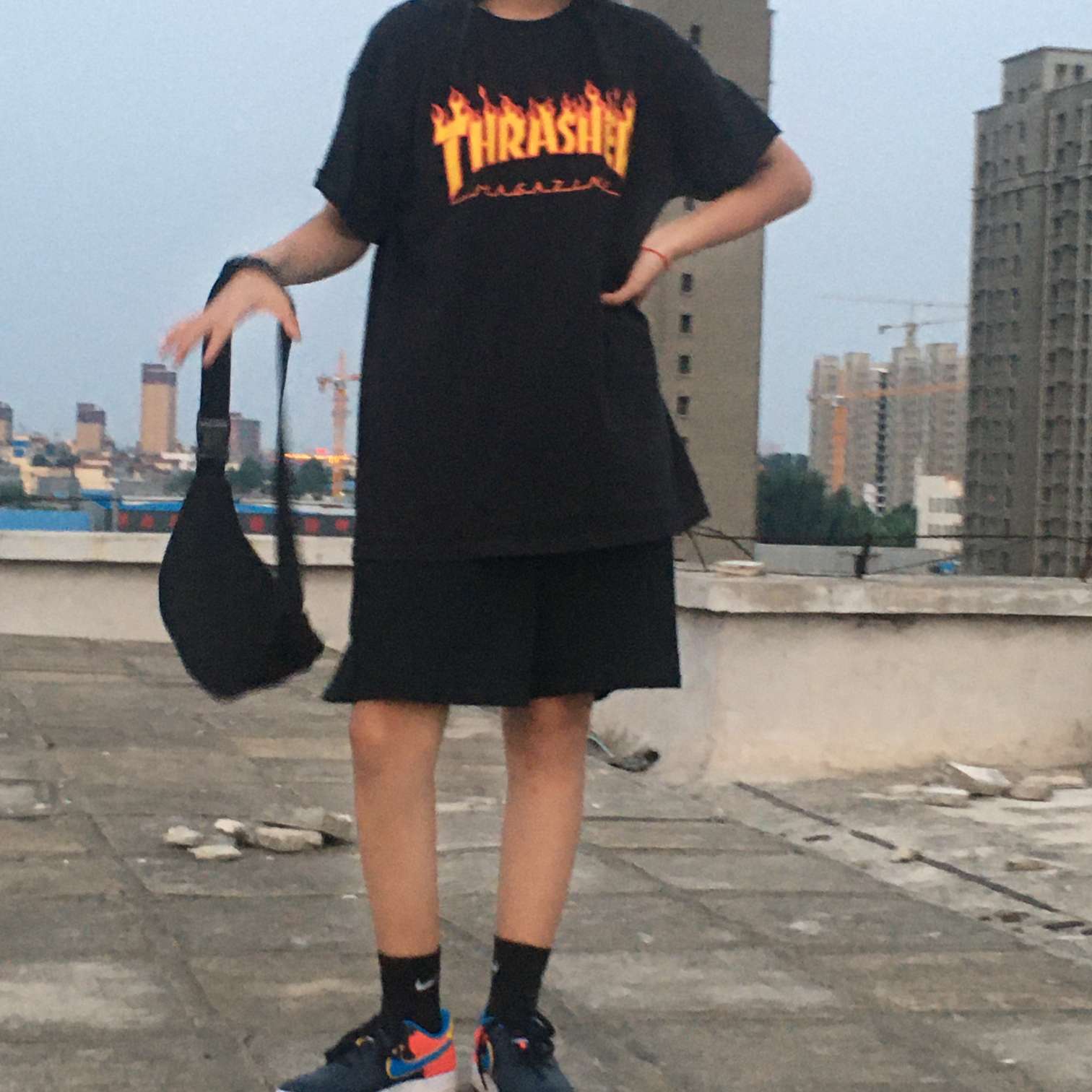 偏男性化的AF1