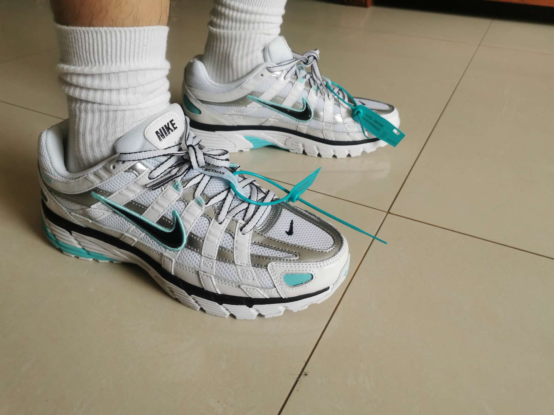 很清新的一双鞋